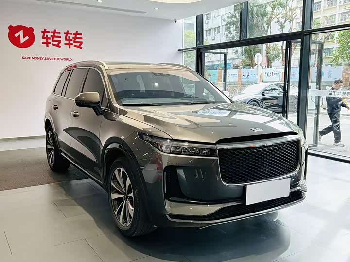 Фото 4 - LiXiang One