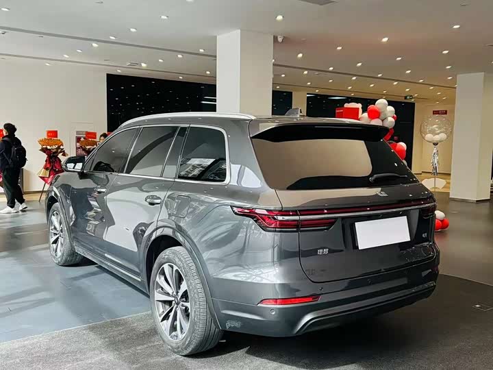 Фото 8 - LiXiang One