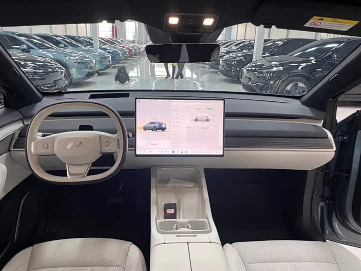 Фото 16 - Nio Onvo L60