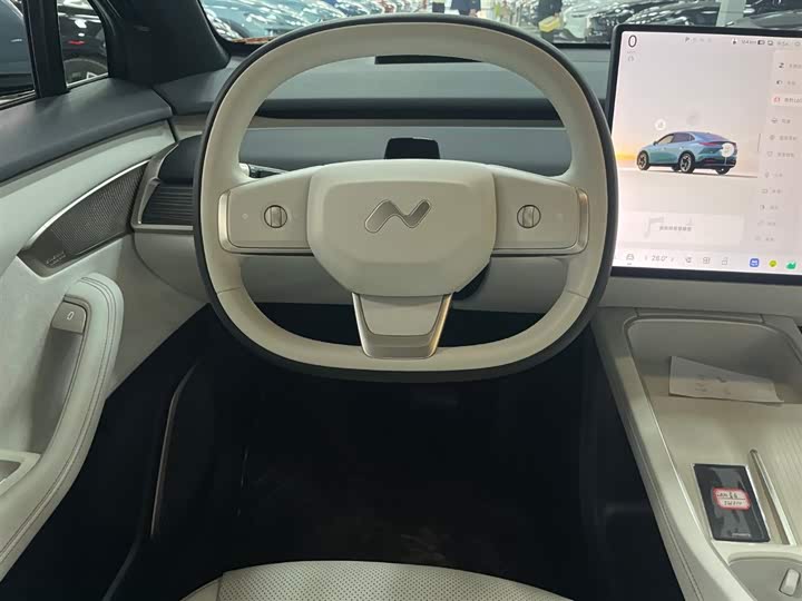 Фото 17 - Nio Onvo L60