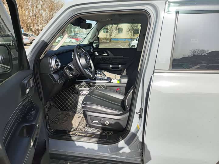 Фото 5 - Tank 300