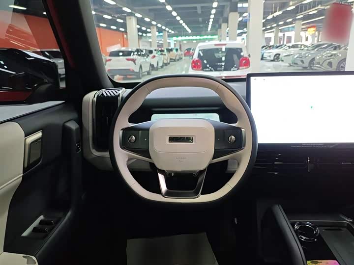 Фото 11 - Chery iCar 03T