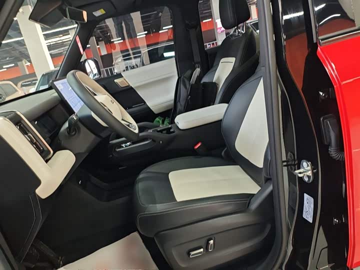 Фото 15 - Chery iCar 03T