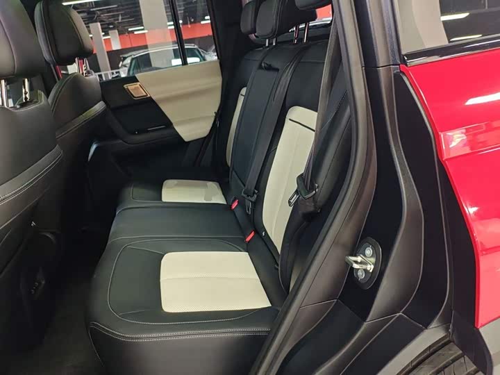 Фото 17 - Chery iCar 03T