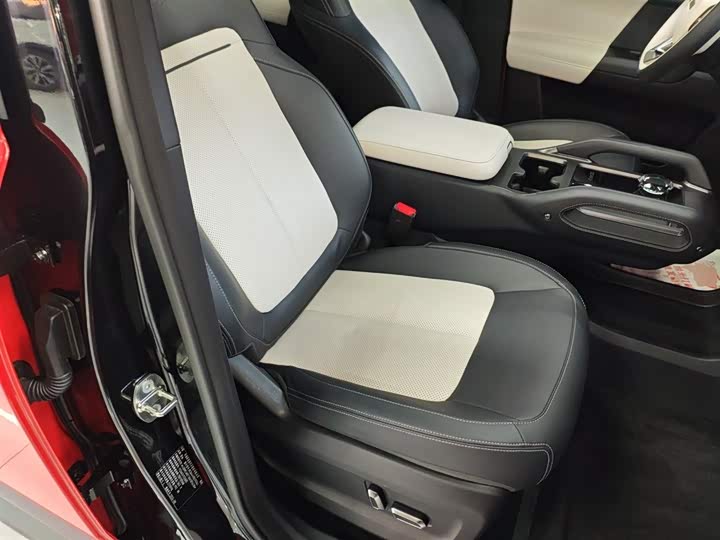 Фото 25 - Chery iCar 03T