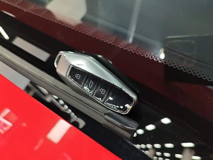 Фото 9 - Chery iCar 03T