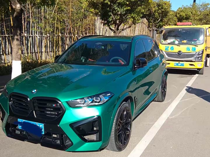 Фото 1 - BMW X5 M