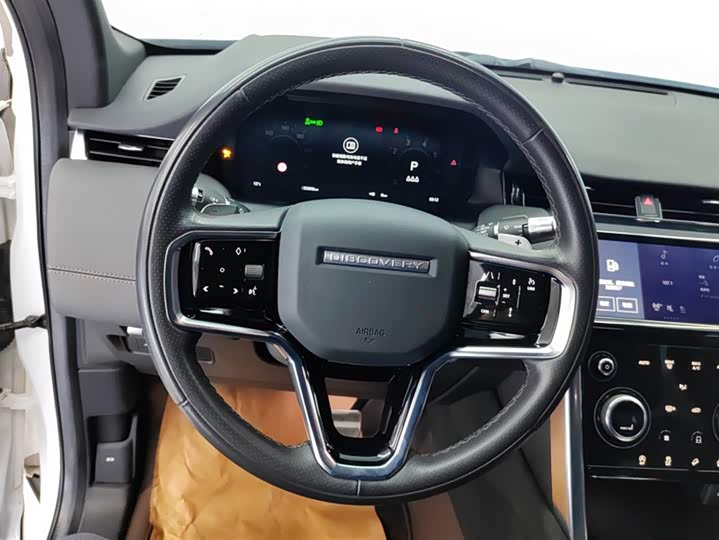 Фото 15 - Land Rover Discovery Sport