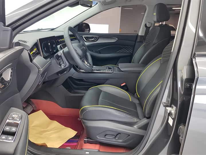 Фото 9 - Roewe RX5