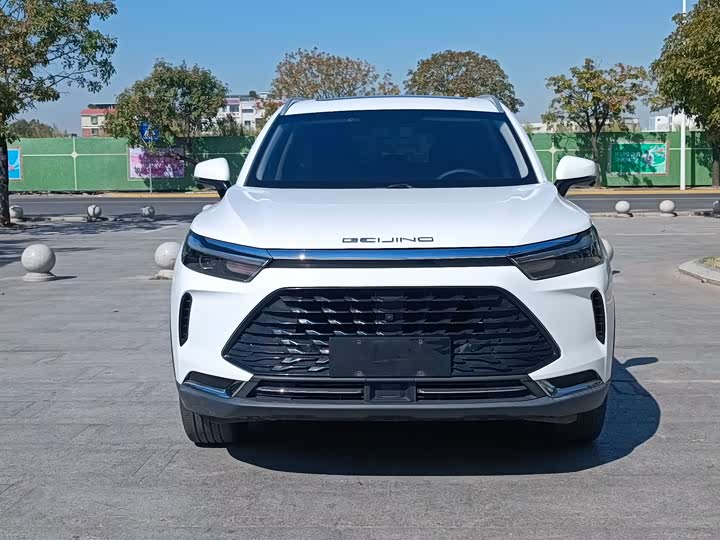 Фото 2 - Beijing X7