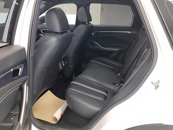 Фото 11 - Bestune T55