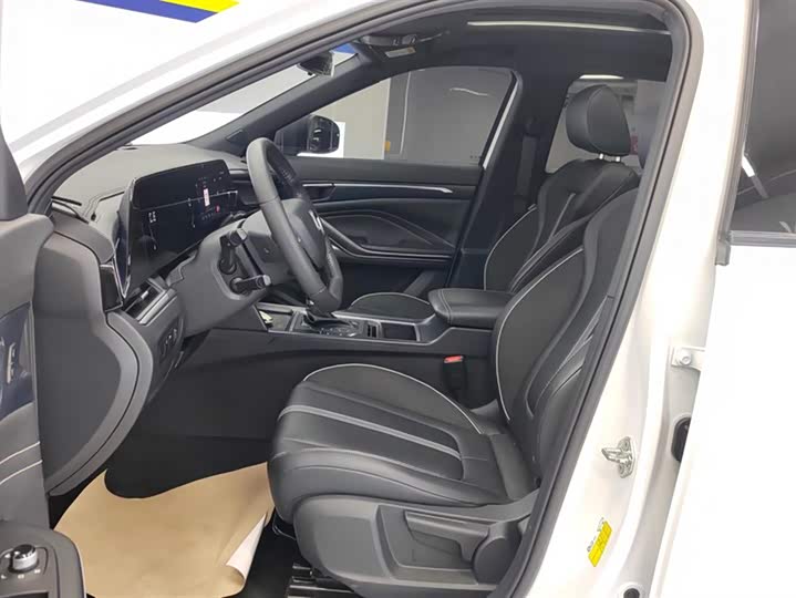 Фото 9 - Bestune T55