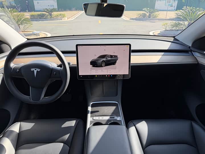 Фото 5 - Tesla Model Y