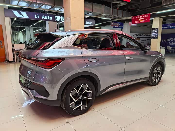 Фото 3 - BYD Yuan Plus