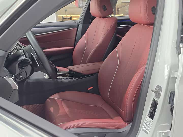 Фото 8 - BMW 5 Series