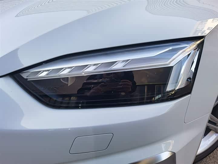 Фото 28 - Audi A5