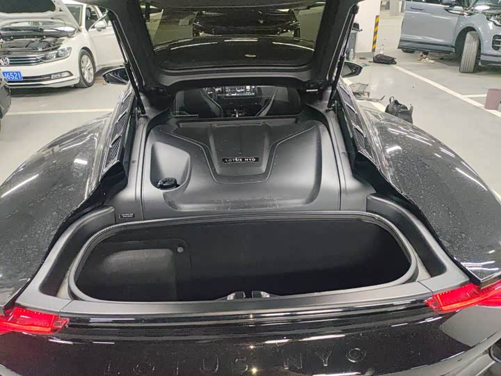 Фото 8 - Lotus Emira