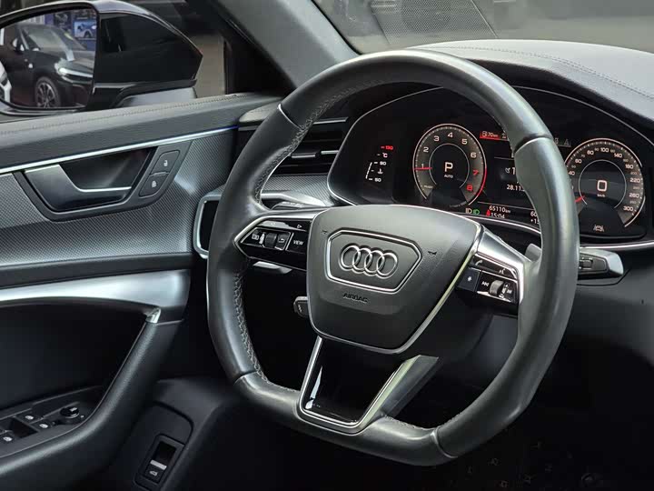 Фото 17 - Audi A6L
