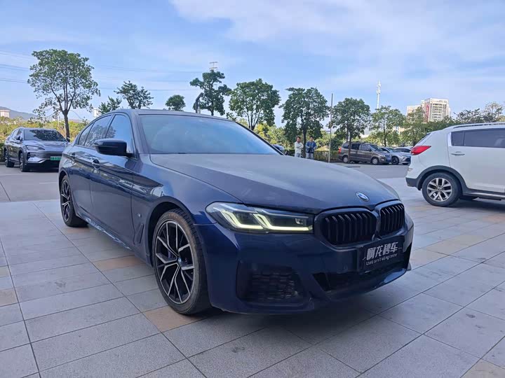 Фото 3 - BMW 5 Series