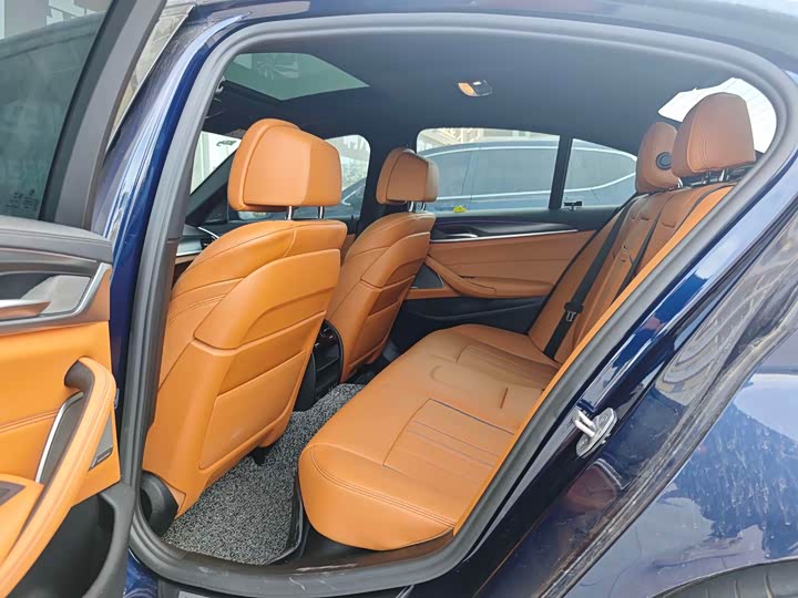 Фото 5 - BMW 5 Series