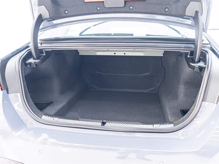 Фото 9 - BMW 5 Series