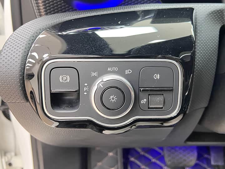 Фото 33 - Mercedes-Benz A-Class