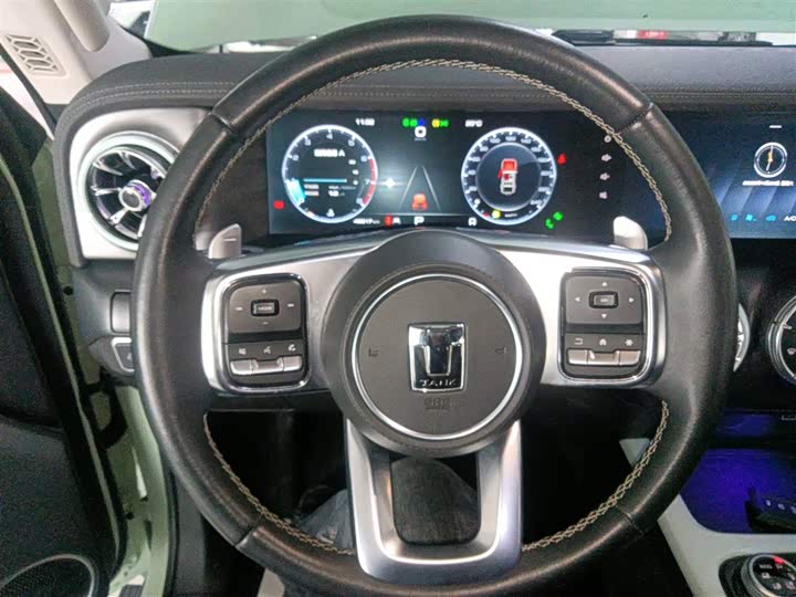 Фото 11 - Tank 300