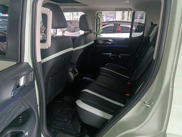 Фото 17 - Tank 300