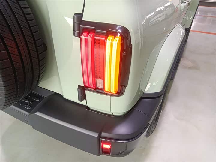 Фото 8 - Tank 300