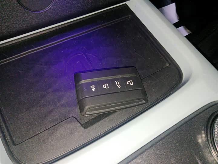 Фото 9 - Tank 300