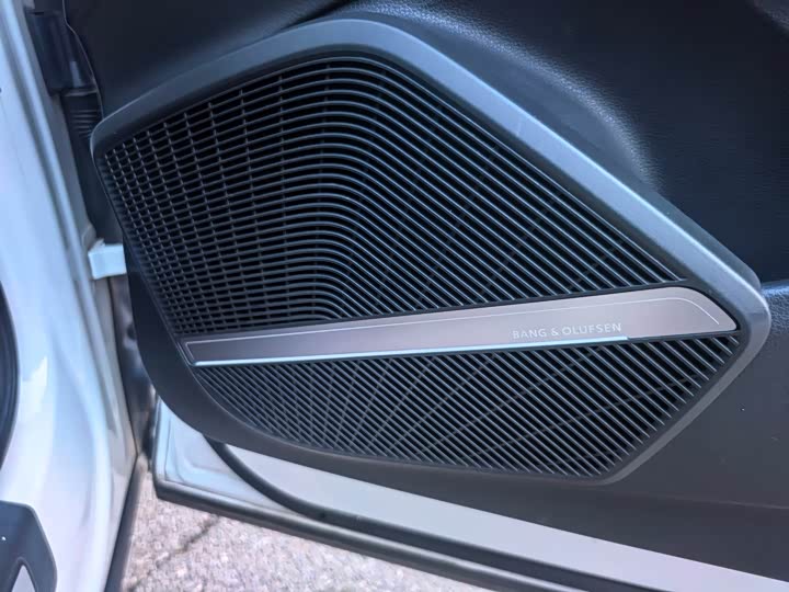 Фото 12 - Audi Q5L