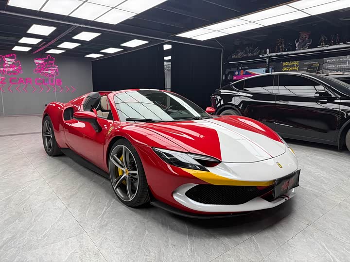 Фото 3 - Ferrari 296