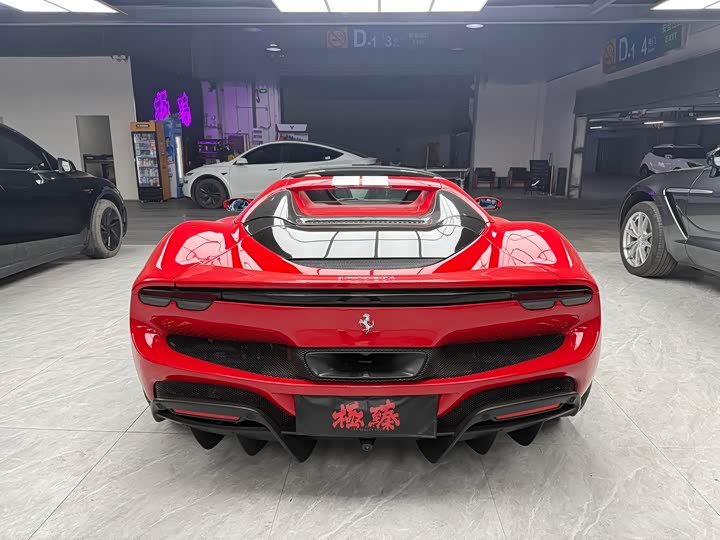 Фото 5 - Ferrari 296