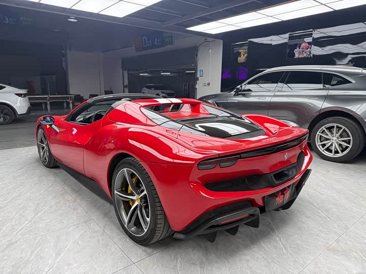 Фото 6 - Ferrari 296