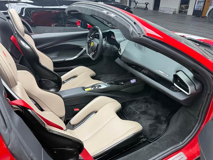 Фото 9 - Ferrari 296