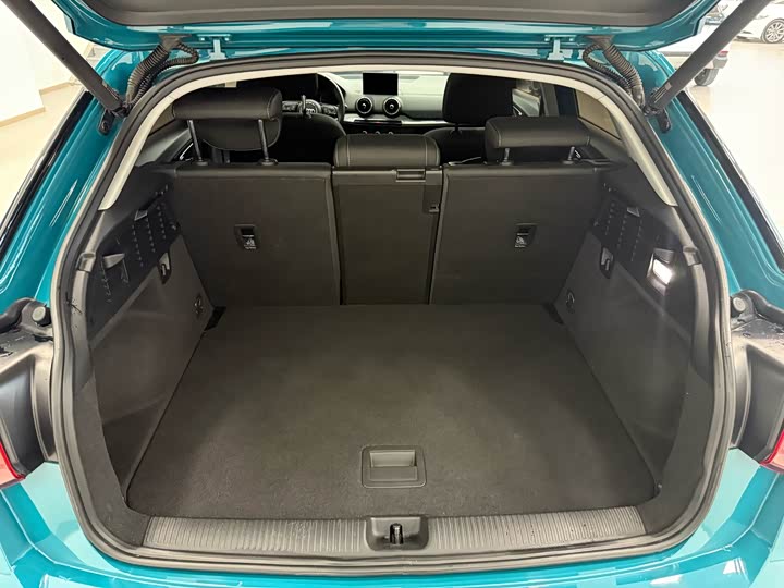 Фото 11 - Audi Q2L