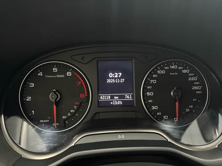 Фото 16 - Audi Q2L