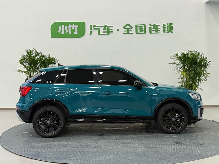 Фото 8 - Audi Q2L