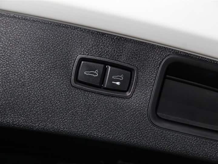 Фото 22 - Porsche Macan