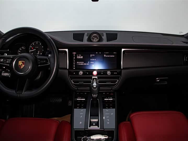 Фото 8 - Porsche Macan