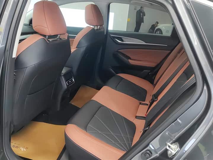 Фото 11 - Changan Eado Plus