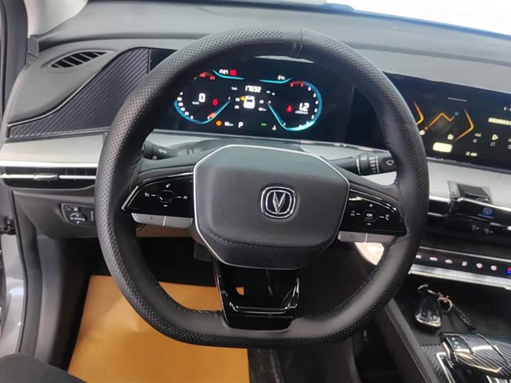 Фото 15 - Changan Eado Plus