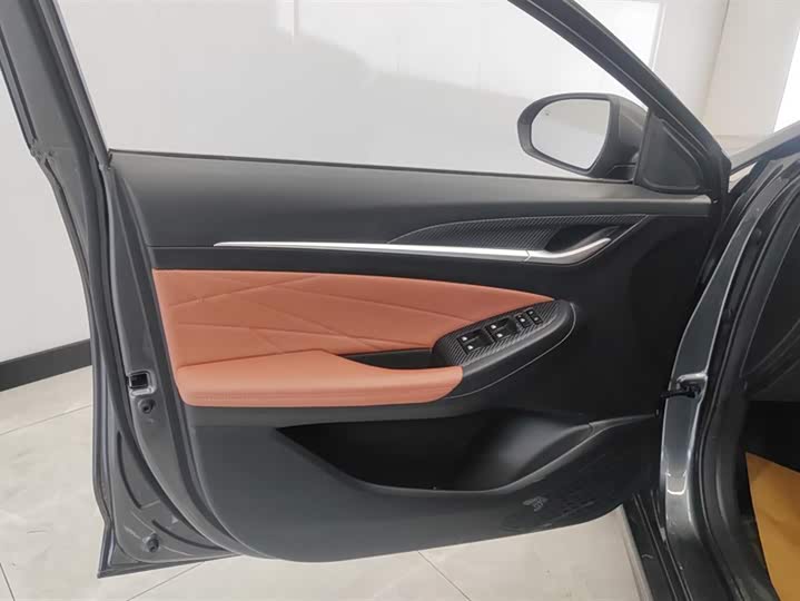 Фото 7 - Changan Eado Plus