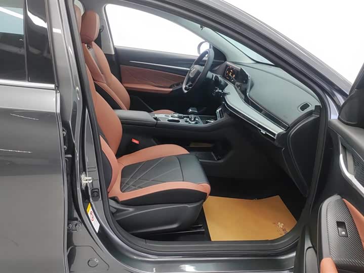 Фото 8 - Changan Eado Plus