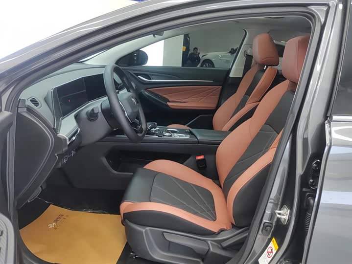 Фото 9 - Changan Eado Plus