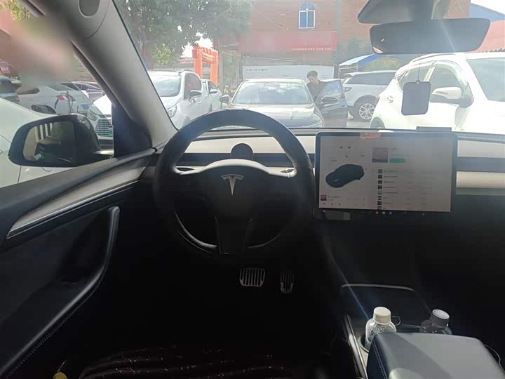 Фото 11 - Tesla Model Y