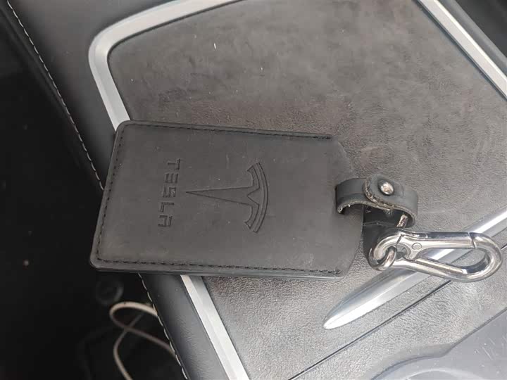 Фото 9 - Tesla Model Y