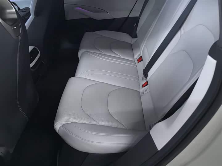 Фото 17 - Xiaomi SU7