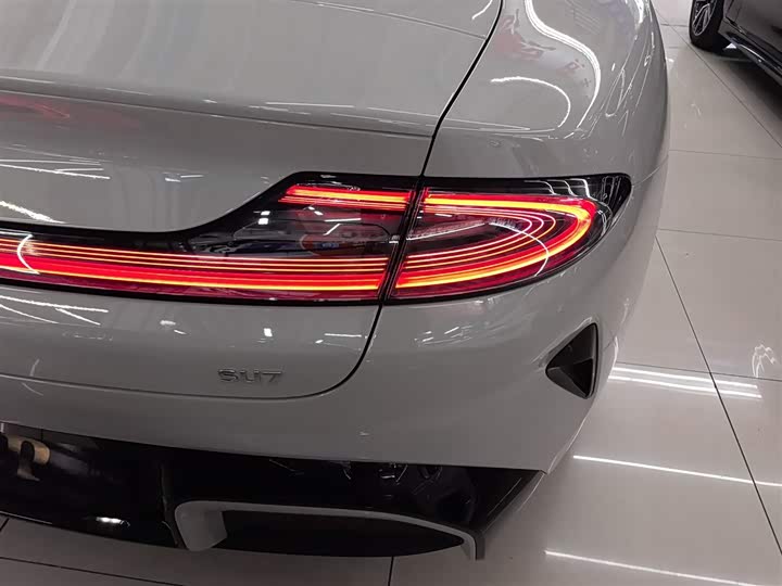 Фото 8 - Xiaomi SU7