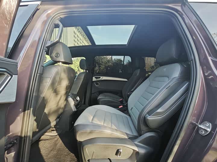 Фото 12 - Volkswagen Talagon